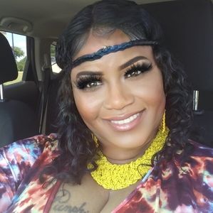 Meet your Posher, Donna